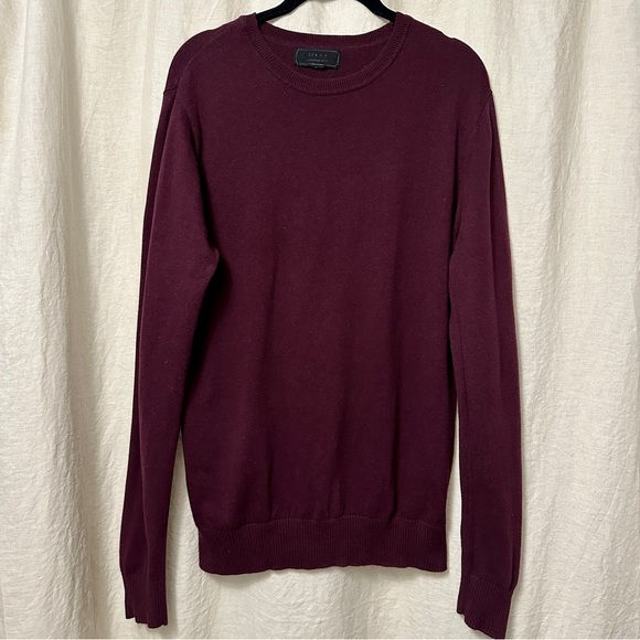 Forever 21 Plum Sweater - Picture 1 of 5